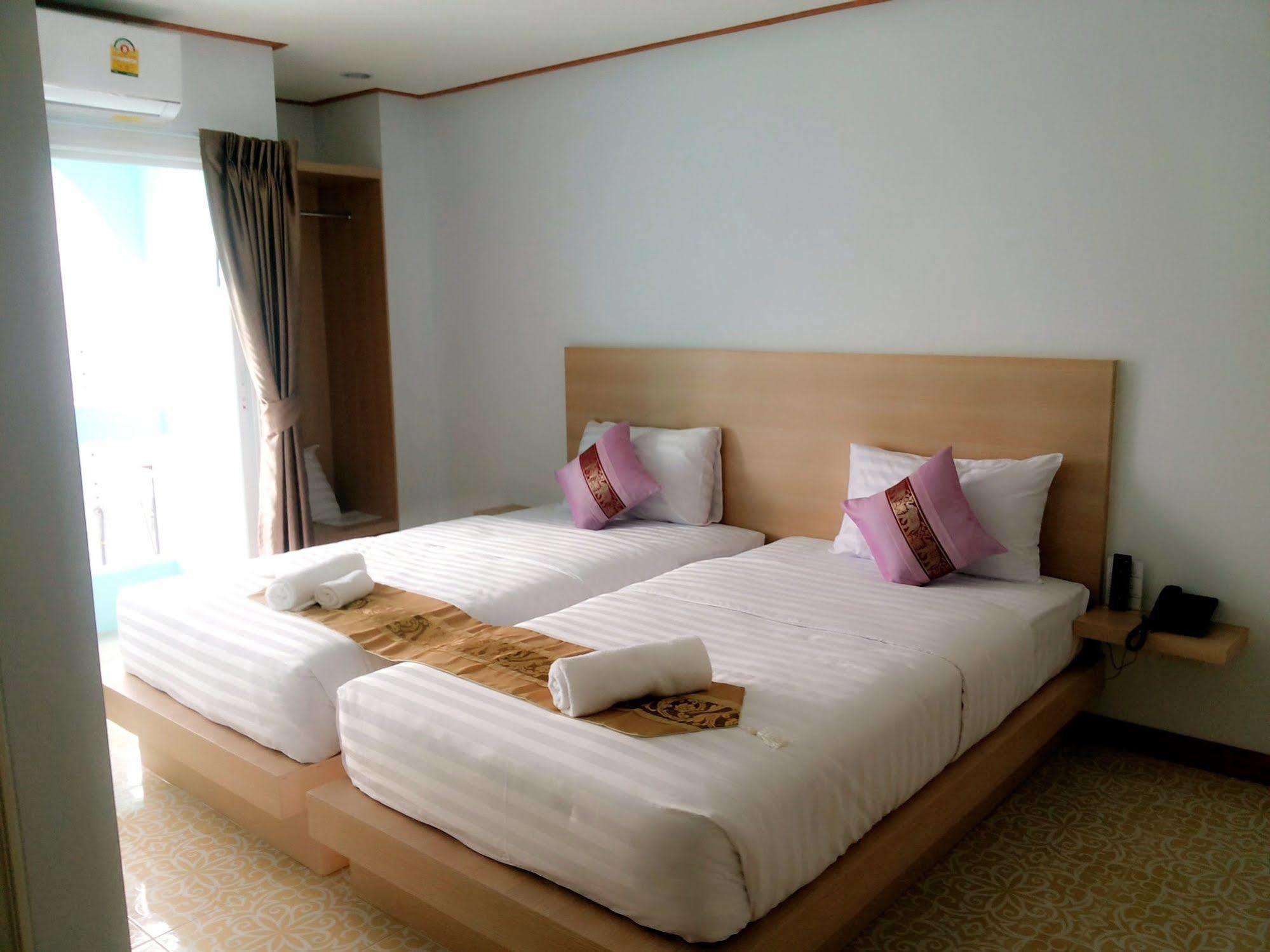 The Duck Hotel Phuket Екстериор снимка