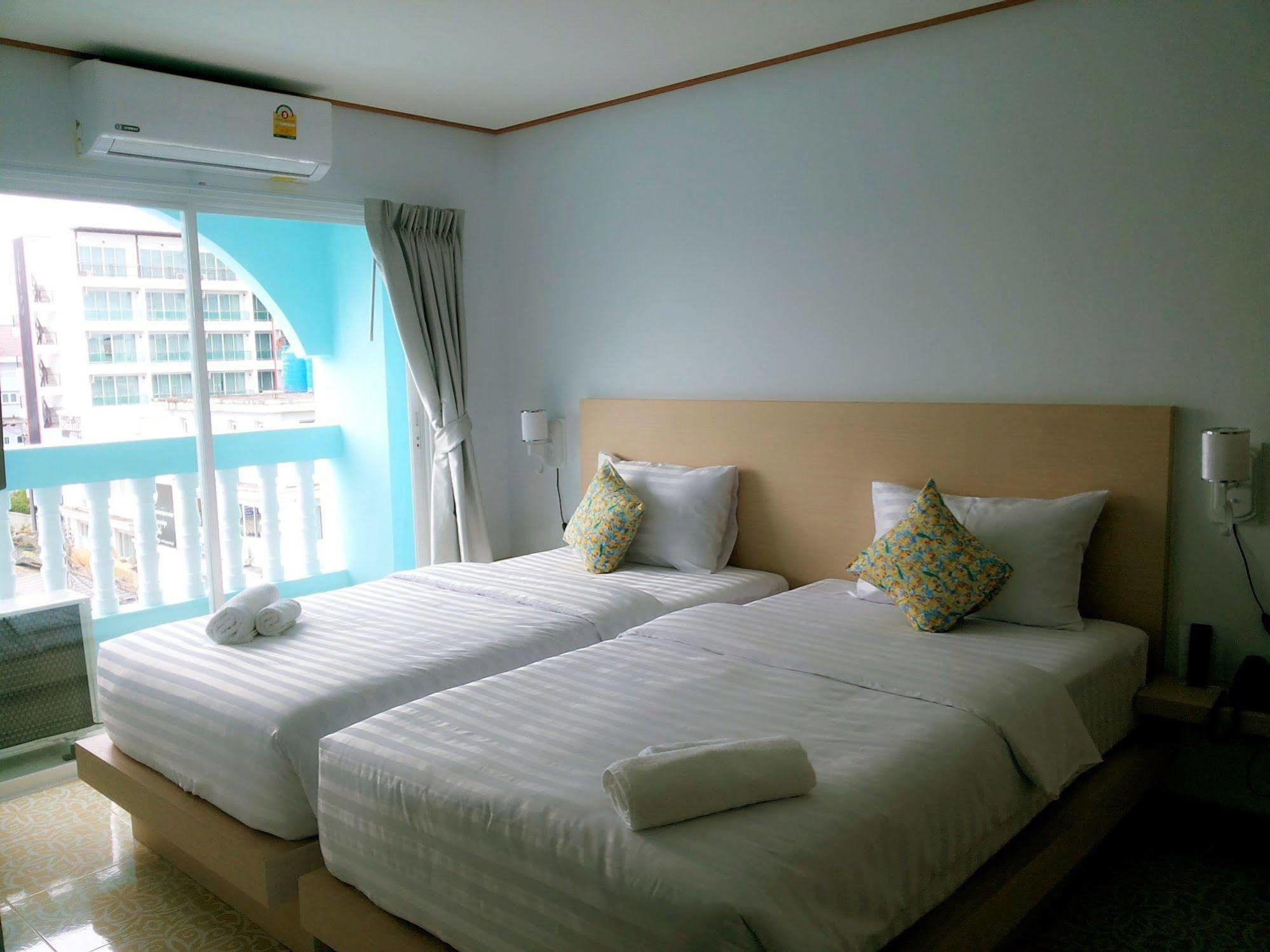 The Duck Hotel Phuket Екстериор снимка
