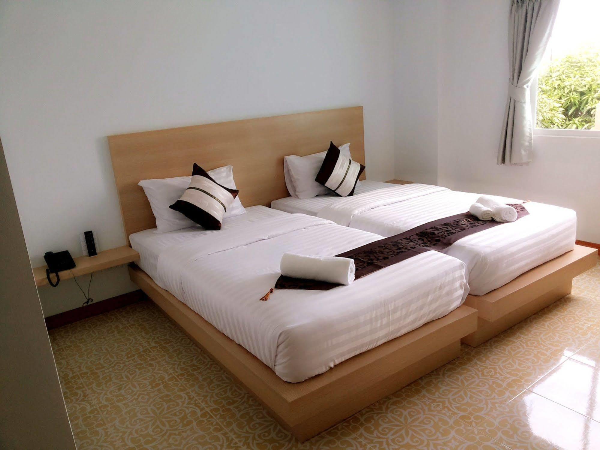 The Duck Hotel Phuket Екстериор снимка
