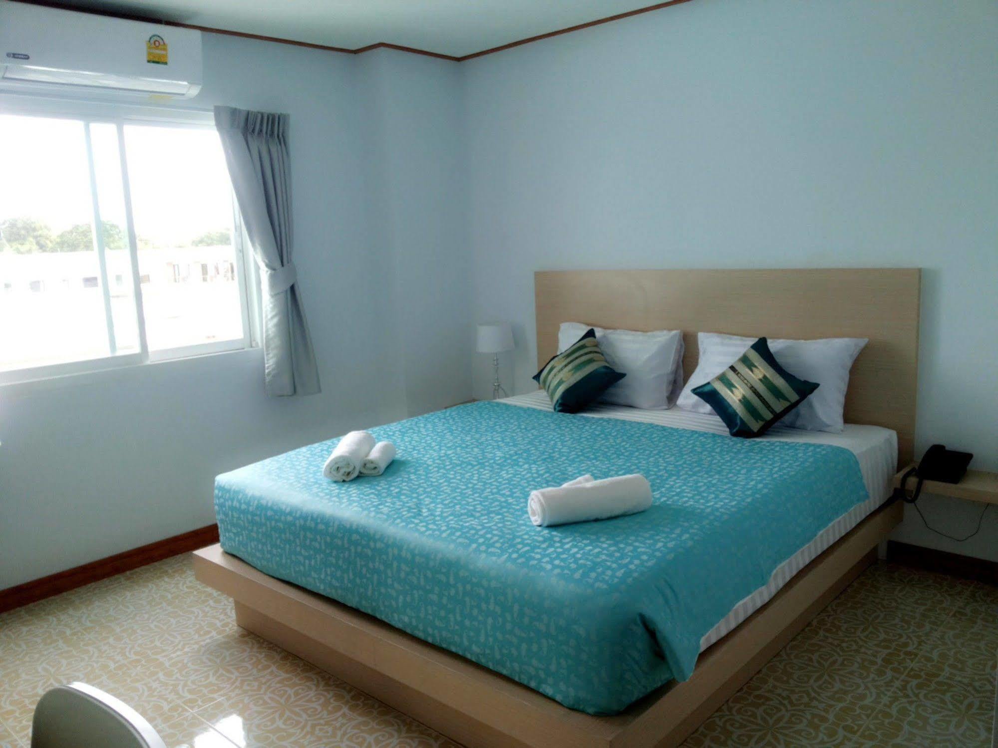 The Duck Hotel Phuket Екстериор снимка